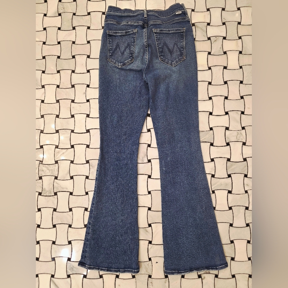 MOTHER High Waisted Weekender Skimp Flare Jeans Size 28 - Picture 10 of 14